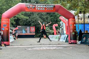 BIB: 
                            <button type="button" onclick="openModal(25182899)" class="btn btn-primary btn-sm float-right btn-popup" data-toggle="modal" data-target=".modal-high-quality">
                        <i class="fas fa-shopping-cart"></i> Add to Cart
                    </button>
                                            <button type="button" onclick="isThisMe(25182899, true)" class="btn btn-success btn-sm float-right btn-popup btn-isme hidden" data-toggle="tooltip" data-placement="bottom" title="นี่คือรูปของคุณใช่ไหม คลิกที่นี่เพื่อเอาเข้าอัลบั้ม">
                        <i class="fas fa-plus"></i> Add to album
                    </button>
                    <button type="button" onclick="isThisMe(25182899, false)" class="btn btn-warning btn-sm float-right btn-popup btn-isnotme hidden">
                        <i class="fas fa-ban"></i> Remove from album
                    </button>